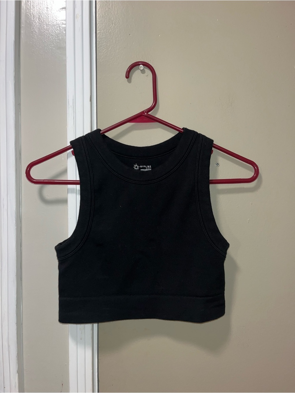 aerie Black Cropped Tank